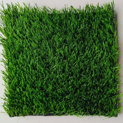 50mm スタイルの高さ 維持費が低い 標準的なサッカー場のためのUV耐性 人工芝生