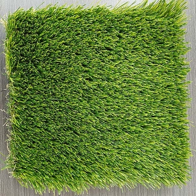 高密度遊び場 プールや裏庭のバルコニーに使用される合成草