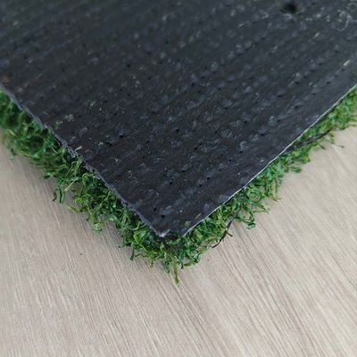 高密度 18mm スタイルの高さ ゴルフ 耐磨性のある人工草