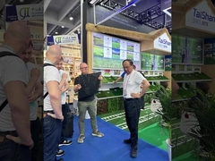 1978年以来 埋め込みのない人工芝生